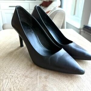 MICHAEL Michael Kors Black Pointed Leather Pumps Size 9M Sleek Office Classic